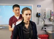 Chicago Med Lebensgefährlich - Clarity Staffel 1, Episode 10 Er behandelt ihren Nacken: Brian Tee als Dr. Ethan Choi, Rachel DiPillo als Dr. Sarah Reese