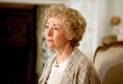 Miss Jane Marple (Geraldine McEwan)
