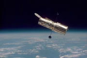 Das Hubble am Erdhorizont