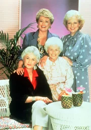 L-R: Dorothy Zbornak (Bea Arthur), Blanche Devereaux (Rue McClanahan), Sophia Petrillo (Estelle Getty), Rose Nylund (Betty White)