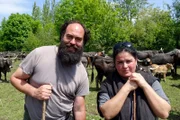 Lucio González und seine Frau Maria Montesino setzen auf ökologische Viehzucht: Ihre Tiere sind das ganze Jahr über im Freien und wechseln auch im Winter von einem Weidegebiet zum nächsten.