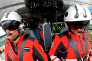 „Christoph 22“ heißt der hochmoderne Hubschrauber, in dem Björn Hossfeld gemeinsam mit seiner Crew zu den unterschiedlichsten Einsätzen startet.