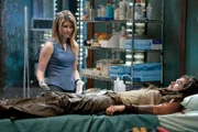 Dr. Jennifer Keller (Jewel Staite), Ronon Dex (Jason Momoa)