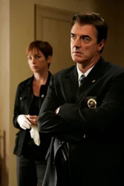 LAW & ORDER: CRIMINAL INTENT --"Country Crossover" Episode 6002 -- Pictured: (l-r) Julianne Nicholson as Detective Megan Wheeler, Chris Noth as Detective Mike Logan -- NBC Photo: Virginia Sherwood