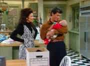 Das von Fran (Fran Drescher) versehentlich ausgeliehene Baby lässt in Maxwell (Charles Shaughnessy) gleich väterliche Zärtlichkeit aufkommen.