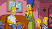 Als Mr. Burns möchte, dass Marge (M.) und die Kinder Maggie (2.v.l.), Lisa (2.v.r.) und Bart (r.) seine Familie spielen, fühlt sich Homer (l.) überflüssig und flüchtet sich in andere Dinge ...