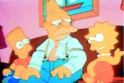 Bart und Lisa bitten ihren Grandpa, unter seinem Namen ihr Drehbuch bei der Firma einzureichen.