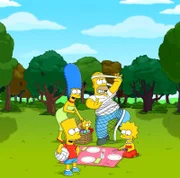 (23. Staffel) - Die Simpsons sind eine nicht alltägliche Familie: Maggie (M.), Marge (2.v.l.), Lisa (r.), Homer (2.v.r.) und Bart (l.) ...