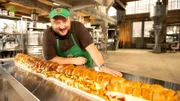 Produktentwickler Sebastian Lege lüftet das Geheimnis hinter der scheinbaren Brot-Vielfalt der Sandwich-Kette Subway.