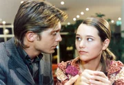 Alina (Alissa Jung) zwischen zwei Stühlen: Von ihrem Freund Vladi vernachlässigt, trifft sie unverhofft den Schauspieler Sebastian Deyle wieder. Alte Gefühle werden wach...