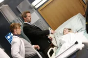 L-R: Dr. Robert Chase (Jesse Spencer), Dr. Gregory House (Hugh Laurie), Alice (Alyssa Shafer)