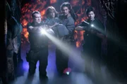 (l-r) Dr. Rodney McKay (David Hewlett), Teyla Emmagan (Rachel Luttrell), Ronon Dex (Jason Momoa), Lt. Colonel John Sheppard (Joe Flanigan)