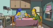 Marge (l.) und Homer (r.) erinnern sich mit Wehmut an ihre Zeit ohne Kinder und die riesigen Veränderungen, die Barts (M.) Geburt mit sich gebracht hat ...