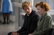 L-R: Sidney Chambers (James Norton) und Cathy Keating (Kacey Ainsworth)
