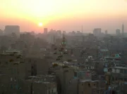 Blick auf die Altstadt von Kairo. Hier leben die Armen Kairos. (Nicht die ärmsten.)