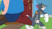 Tom (r.)