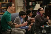 (v.l.n.r.) Sheldon Cooper (Jim Parsons); Howard Wolowitz (Simon Helberg); Rajesh Koothrappali (Kunal Nayyar); Leonard Hofstadter (Johnny Galecki)