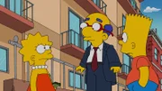 Bart blödelt mit Epoxidharz herum und versaut Milhouse die Haare, dass er sie ihm abrasieren muss. Als Milhouse plötzlich eine Glatze hat, müssen Lisa (l.), Bart (r.) und Milhouse (M.) feststellen, dass er genauso aussieht wie sein Vater Kirk ...