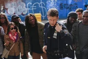 Als ein Cop der exzessiven Gewaltanwendung beschuldigt wird, bringt das Jamie (Will Estes) und das gesamte NYPD in Misskredit ...