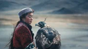 NZZ Format Die Adlerjägerin – junge Mongolinnen entdecken einen alten Brauch für sich Die fünfzehnjährige Aibota will Adlerjägerin werden.  Copyright: SRF/NZZ Format