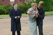 v.l. Domenic Taylor (Lee Williams), Marion Taylor (Flora Montgomery) und Sidney Chambers (James Norton)
