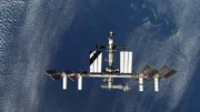 Seit dem Jahr 2000 ist die Internationale Raumstation ISS ständig besetzt. Am 16. Juli 2003 ereignet sich für die Besatzung um Astronaut Luca Parmitano ein unvorhersehbarer Zwischenfall ..