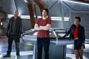 (v.l.n.r.) Rory (Dominic Purcell); Ray (Brandon Routh); Charlie (Maisie Richardson-Sellers)