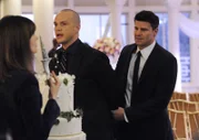 Brennan (Emily Deschanel, L) and Booth (David Boreanaz, R) suspect the victim's assistant (Peter Paige, C), when they investigate the death of a wedding planner.
