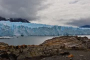 Patagonien - ein Ort der Extreme: Mit größten Wüsten der Welt und gleichzeitig riesiegen Gletscherfelder.