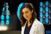 Amelia (Caterina Scorsone) stellt eine neue Behandlungsmethode bei einer Neuropatientin vor, die Stephanie durchführen soll. Doch diese weigert sich ...