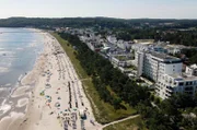 Das 1974 eröffnete Hotel Arkona war der erste Plattenbaukomplex für Urlauber am damaligen Ortsrand des traditionellen Seebads Binz auf Rügen.