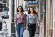Special Agent Hannah Khoury (Necar Zadegan, l.); Tammy Gregorio (Vanessa Ferlito, r.)