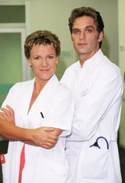 2. Staffel: Nikola (Mariele Millowitsch) und Dr. Schmidt (Walter Sittler)