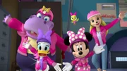 Second on left: Daisy Duck, second on right: Minnie Mouse