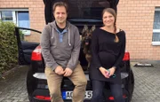 Kann Hundeprofi Martin Rütter helfen, der Hündin "Laika" den Stress im Auto zu nehmen und gemeinsame Fahrten mit Frauchen Melanie wieder zu ermöglichen?