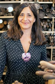 Die Blumenkünstlerin Séverina Lartigue arbeitet für die Giganten der Modebranche.