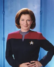 Captain Janeway (Kate Mulgrew).