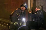 Chicago Fire
Staffel 10
Folge 10
Daniel Kyri als Darren Ritter, Daniel Nelson als Tyler Dillon
SRF/2021 NBC Universal