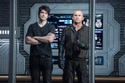 Ray (Brandon Routh, l.); Rory (Dominic Purcell, r.)