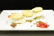 Cream puff from Supperclub, Los Angeles, CA, as seen on Food Network's Mystery Diners, Season 11.
