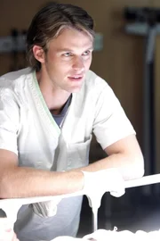 Dr. Robert Chase (Jesse Spencer)