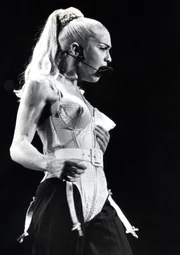 Madonna in der The Sports Arena in Los Angeles, Kalifornien, während ihrer "Blonde Ambition"-Tour 1990. (Foto: Jim Smeal/Ron Galella Collection via Getty Images)