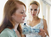 Inga Lindström - Im Sommerhaus Nicht immer hilft eine Tasse Tee: Janina Stopper als Ella, Denise Zich als Christina