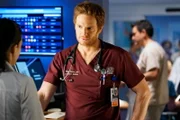 Chicago Med
Staffel 5
Folge 5
Torrey DeVitto als Dr. Natalie Manning, Nick Gehlfuss als Dr. Will Halstead
SRF/NBC Universal