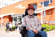 Constantin Grosch setzt sich als Landtagsabgeordneter für die Rechte von Menschen mit Behinderung ein.  +++