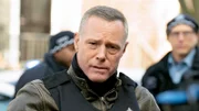 Hank Voight (Jason Beghe)