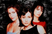 L-R: Phoebe (Alyssa Milano), Prue (Shannen Doherty), Piper (Holly Marie Combs)