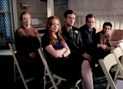 Frances Conroy as Ruth, Lauren Ambrose as Claire, Peter Krause as Nate, Michael C Hall as David & Freddy Rodríguez as Rico