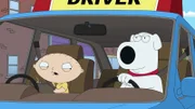Während sein neuer Chef Peter das Leben zur Hölle macht, möchte Stewie (l.) Brian (r.) dabei helfen, seinen Führerschein zurückzubekommen ...