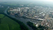 Erdölraffinerie in Lingen im Emsland.